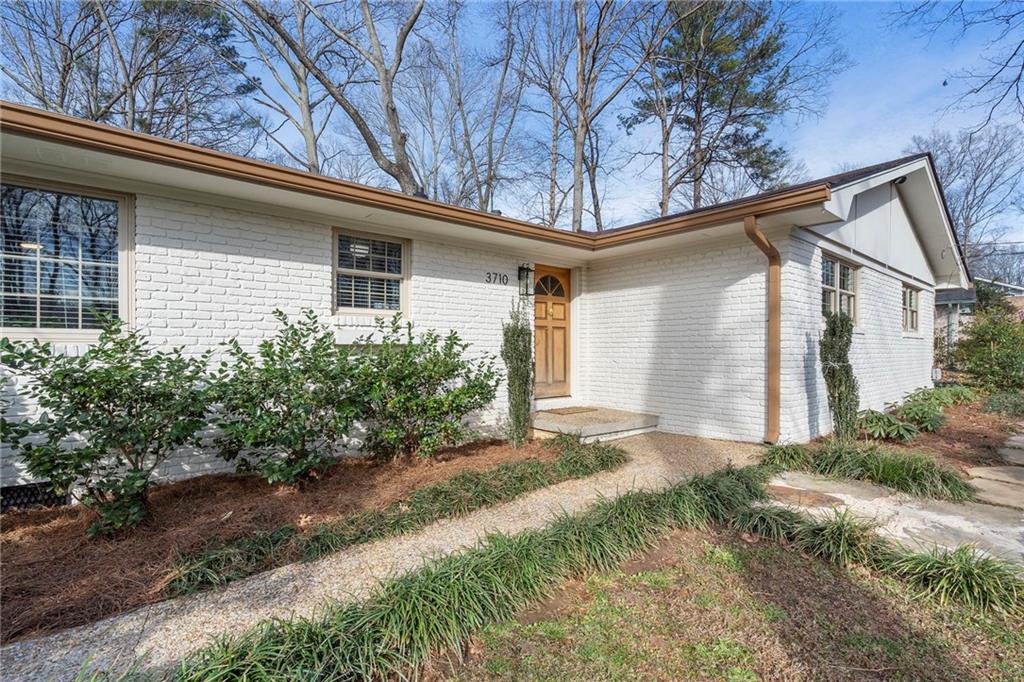 3710 Hickory Circle SE