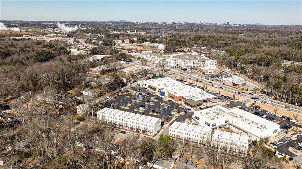 1829 La Dawn Lane NW