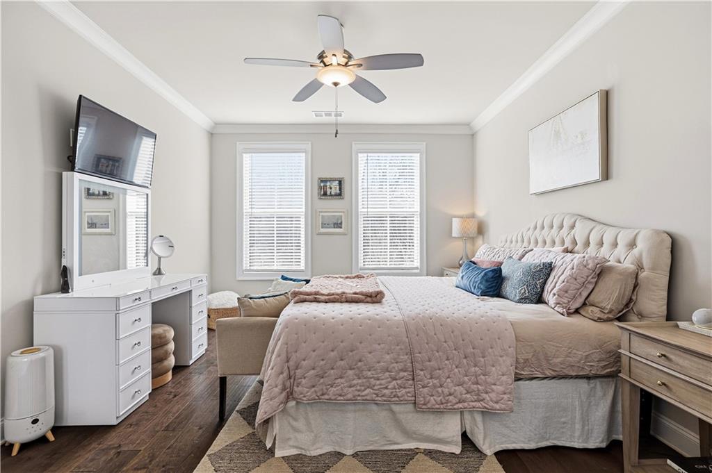 1829 La Dawn Lane NW