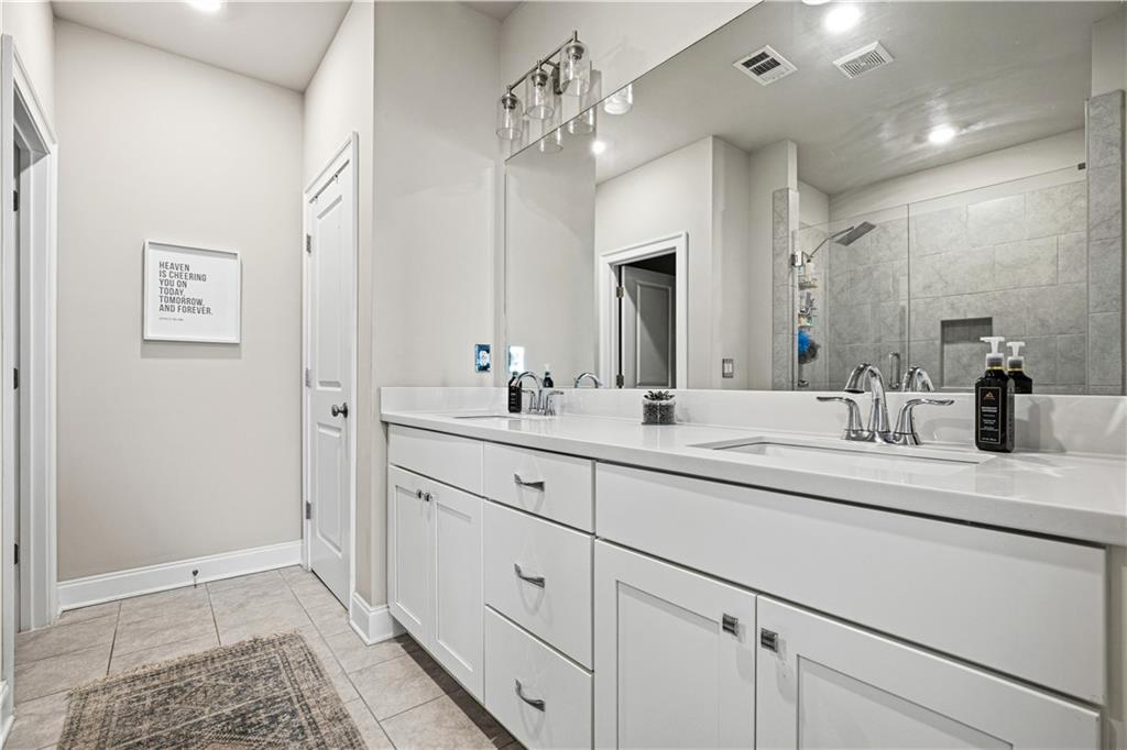 1829 La Dawn Lane NW