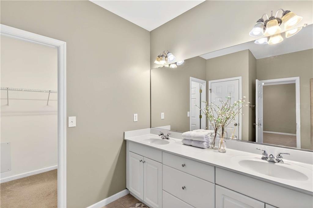 5731 Vinings Retreat Way SW