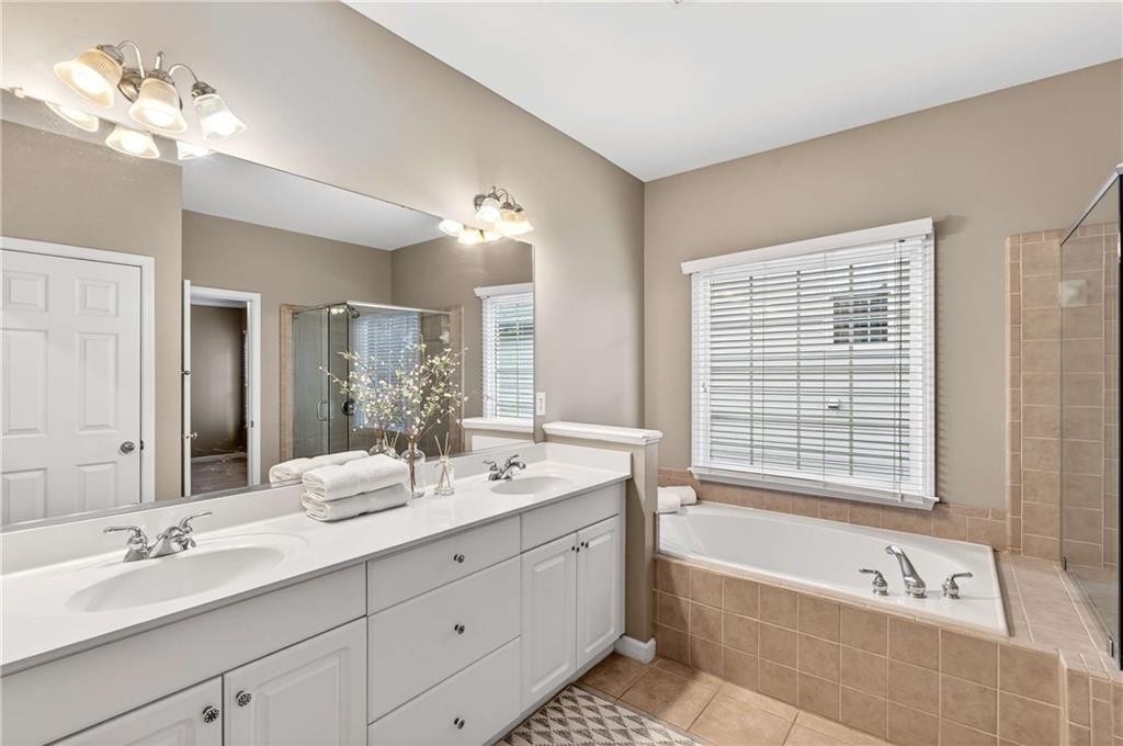 5731 Vinings Retreat Way SW