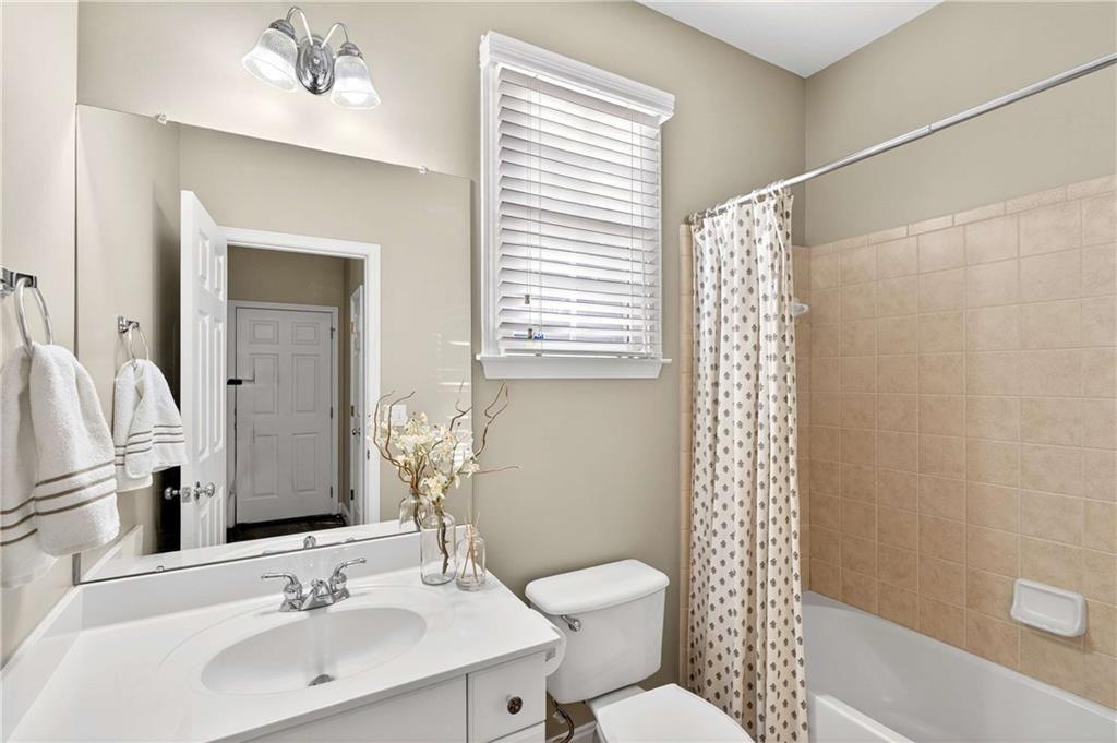 5731 Vinings Retreat Way SW