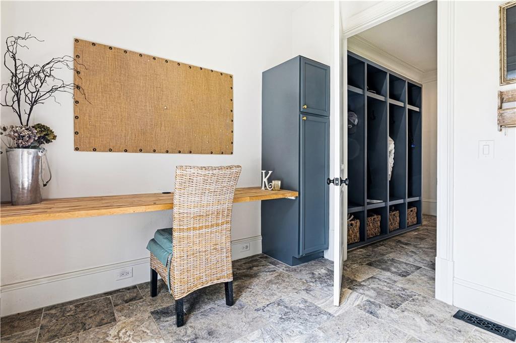 480 Mount Vernon Highway