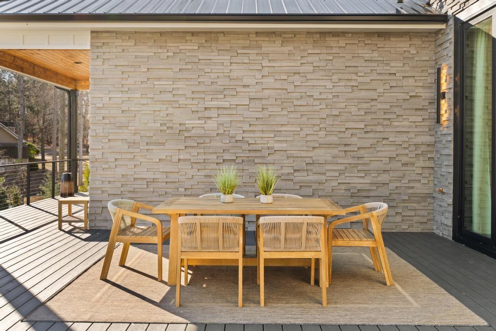 298 W River Bend Drive