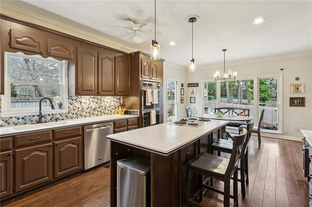 343 Covered Bridge Place SW