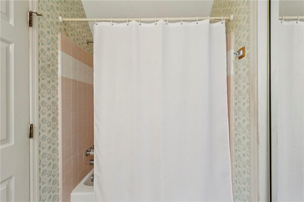 343 Covered Bridge Place SW