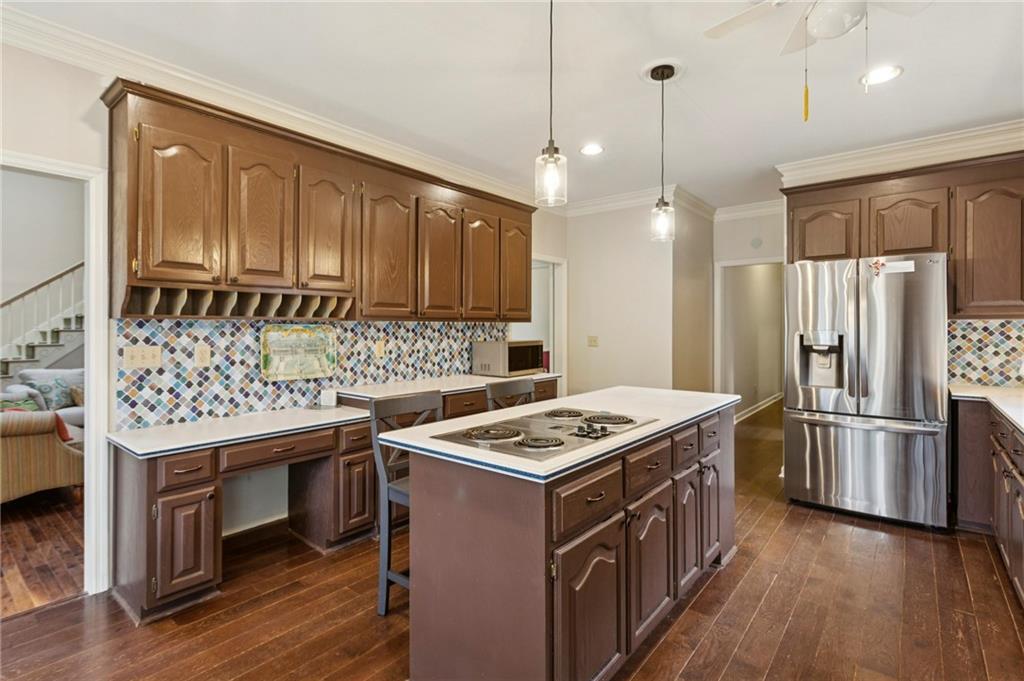 343 Covered Bridge Place SW