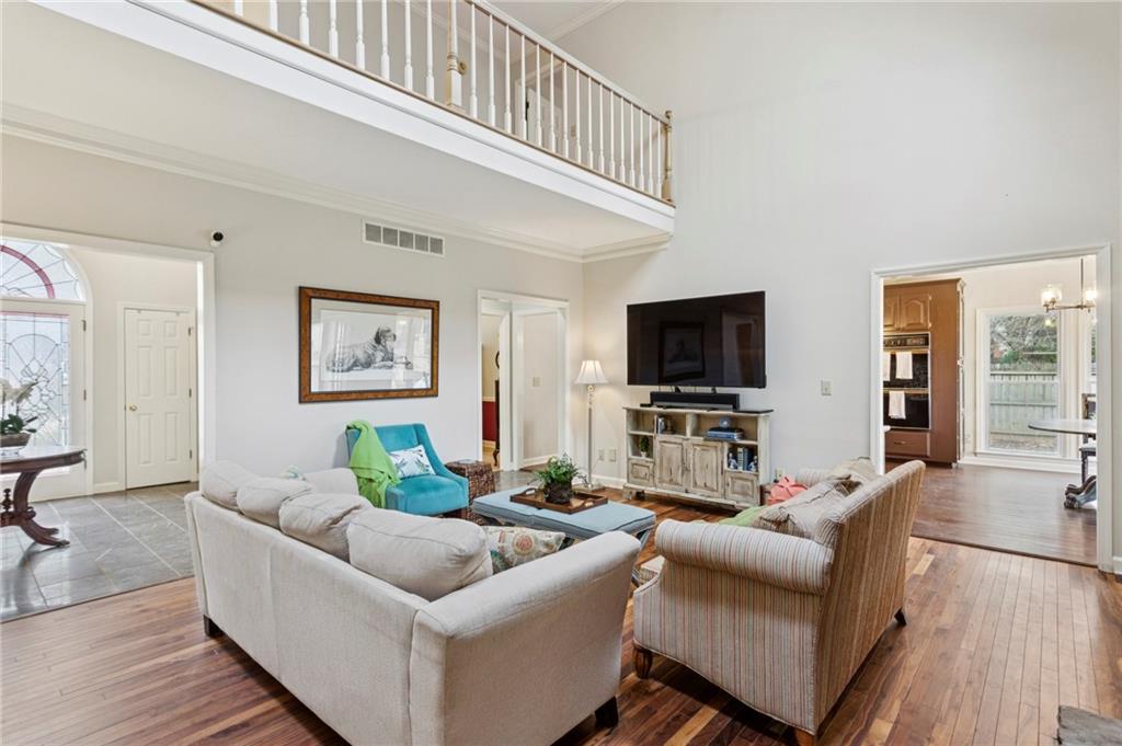 343 Covered Bridge Place SW