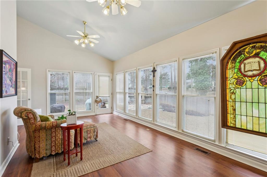 343 Covered Bridge Place SW