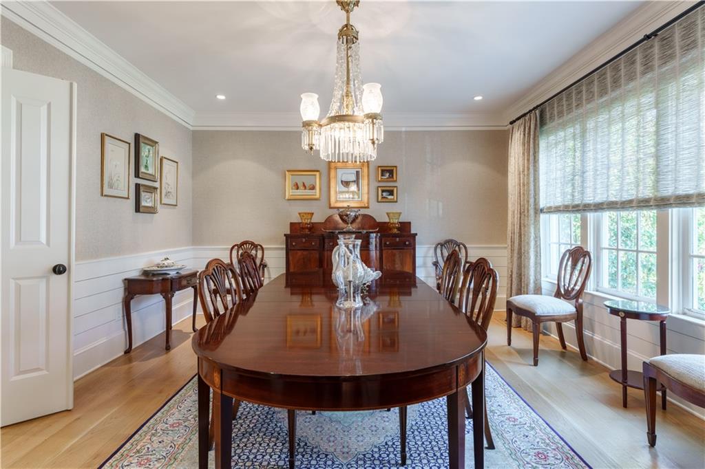 2394 Montview Drive NW