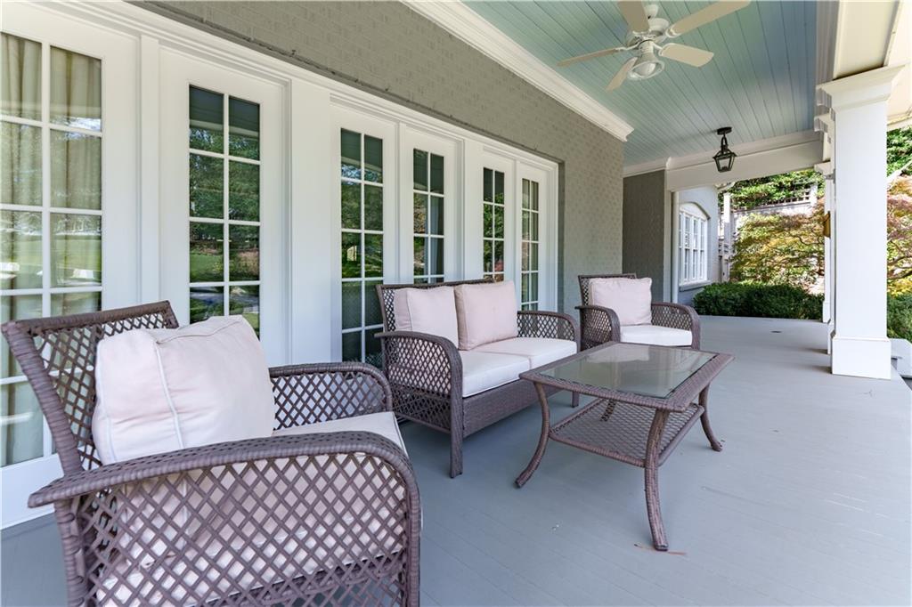 2394 Montview Drive NW