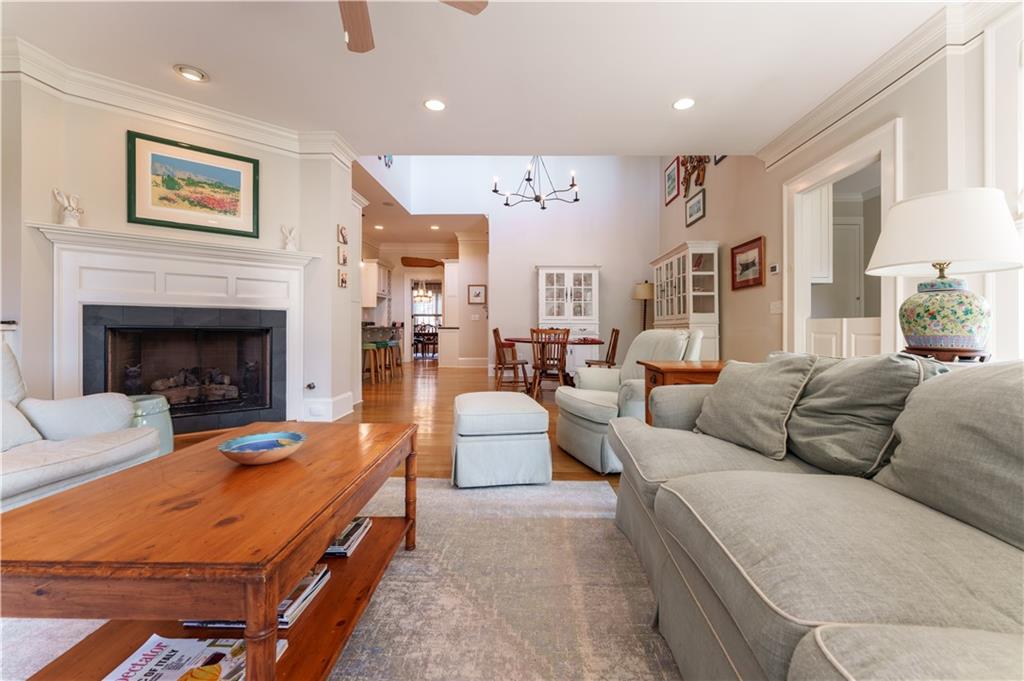 2394 Montview Drive NW