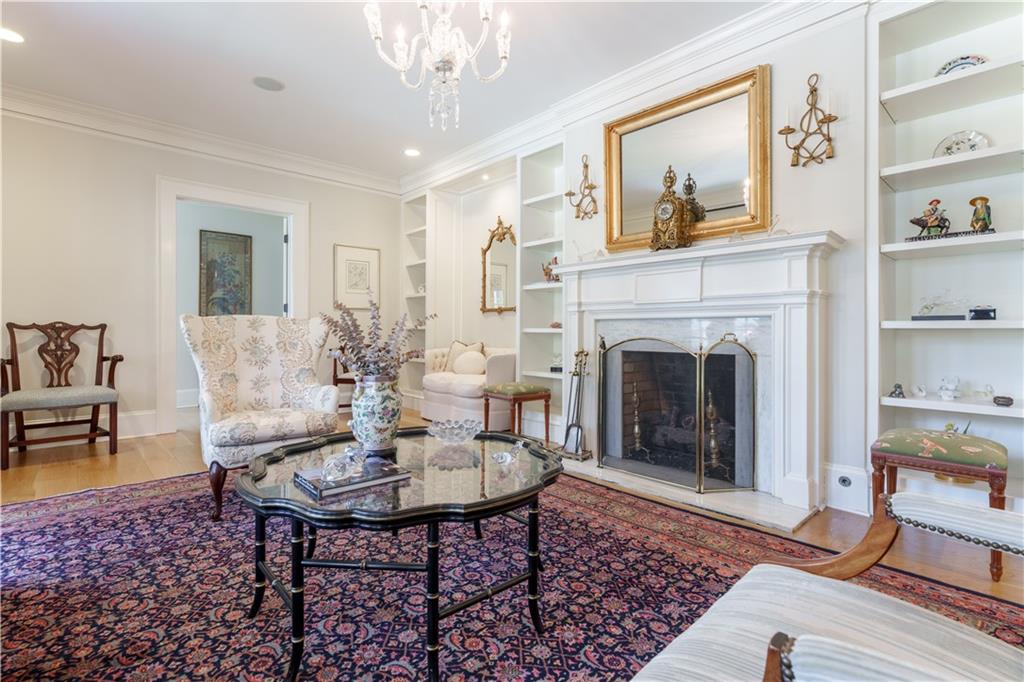 2394 Montview Drive NW