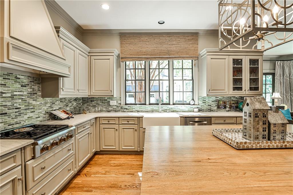 4401 Davidson Avenue NE