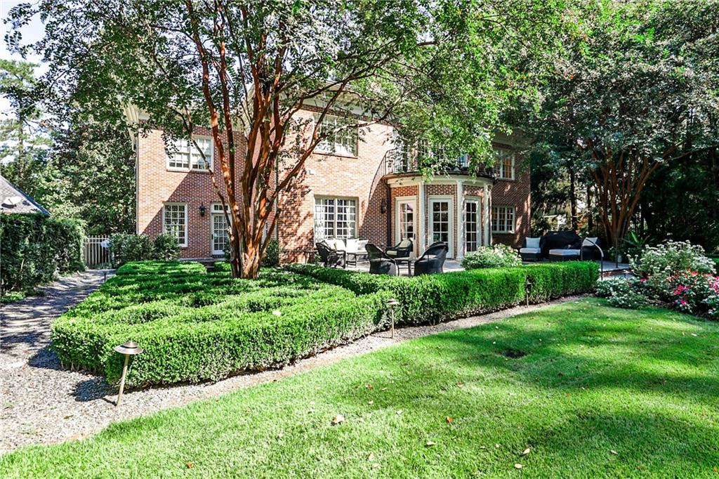 4401 Davidson Avenue NE