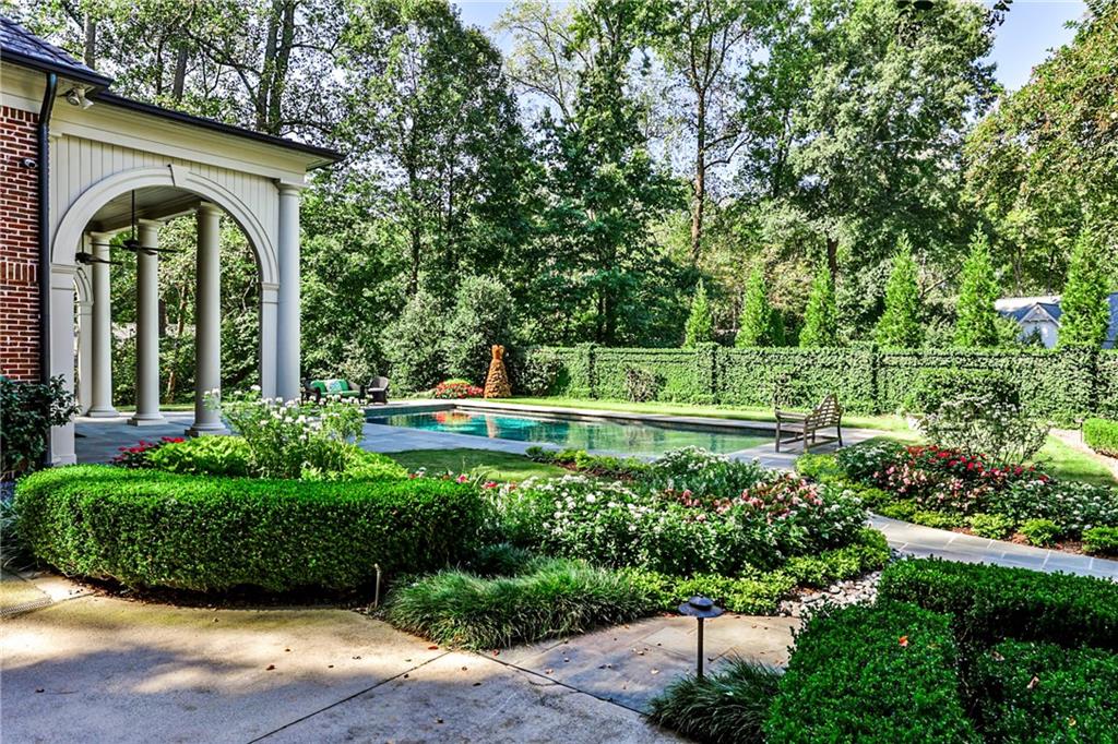 4401 Davidson Avenue NE