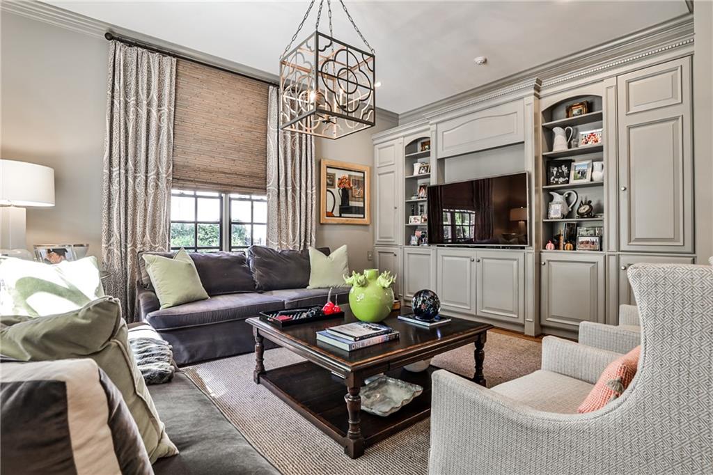 4401 Davidson Avenue NE