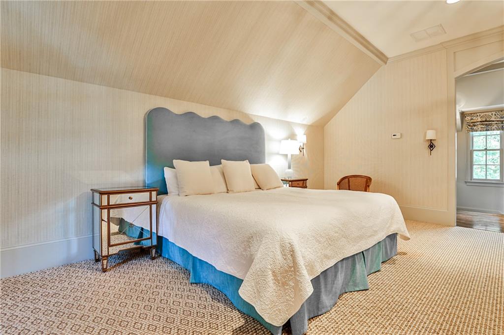 4401 Davidson Avenue NE