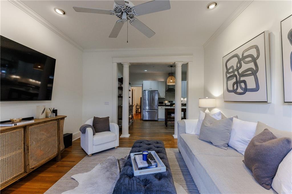 654 Cresthill Avenue NE