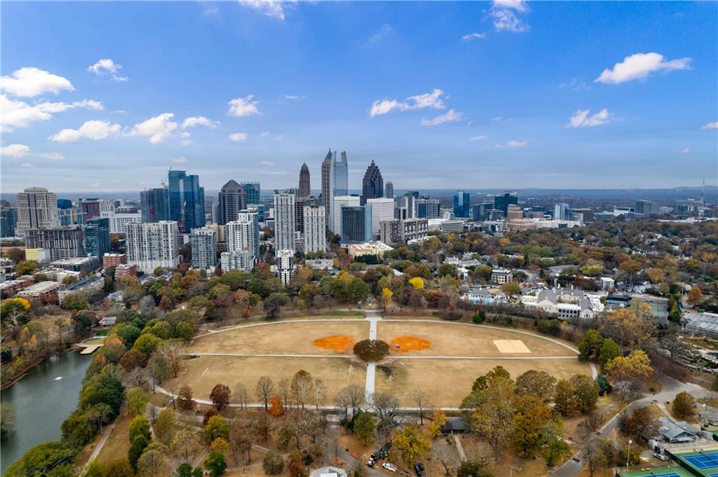 654 Cresthill Avenue NE