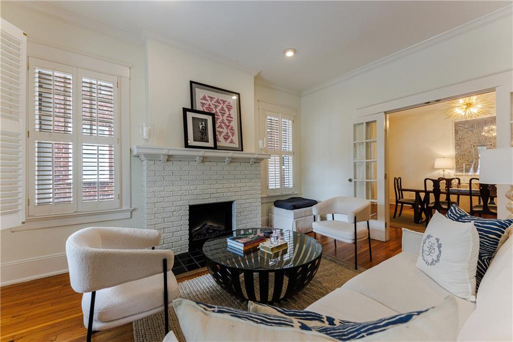 654 Cresthill Avenue NE