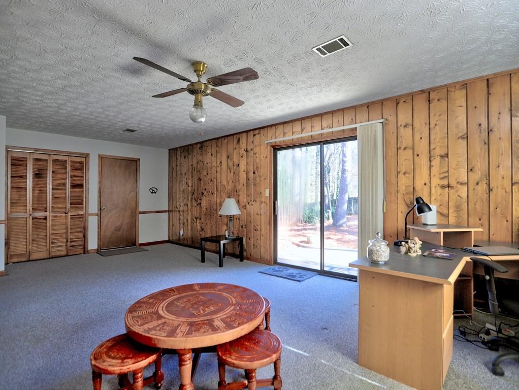 1584 Sandpoint Drive NE