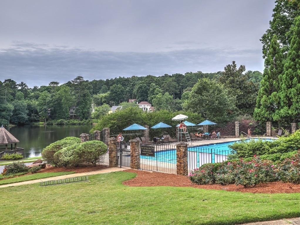 1584 Sandpoint Drive NE