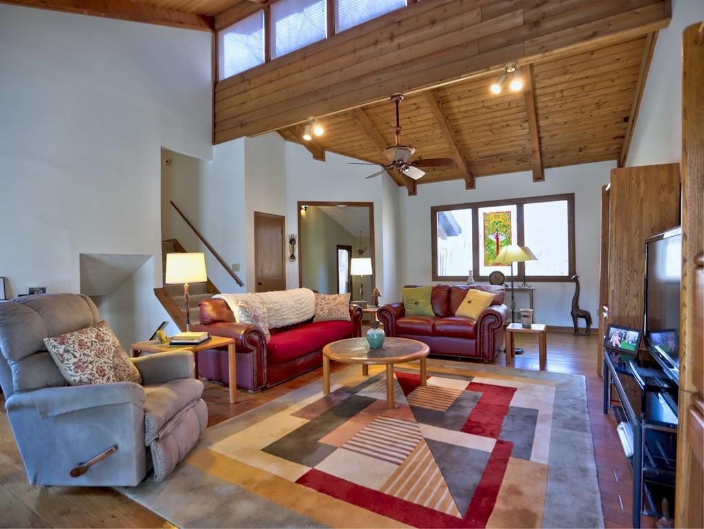 1584 Sandpoint Drive NE