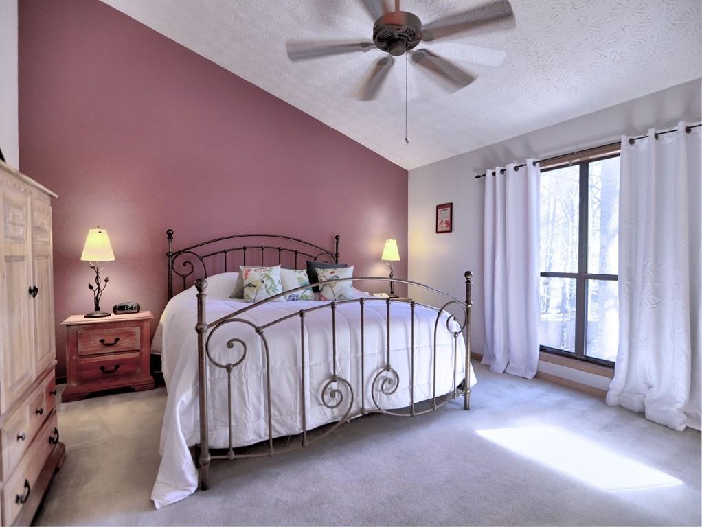 1584 Sandpoint Drive NE