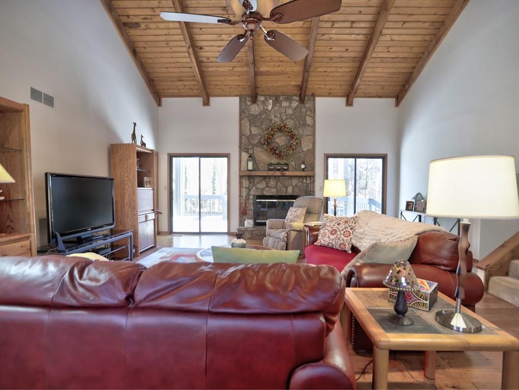 1584 Sandpoint Drive NE