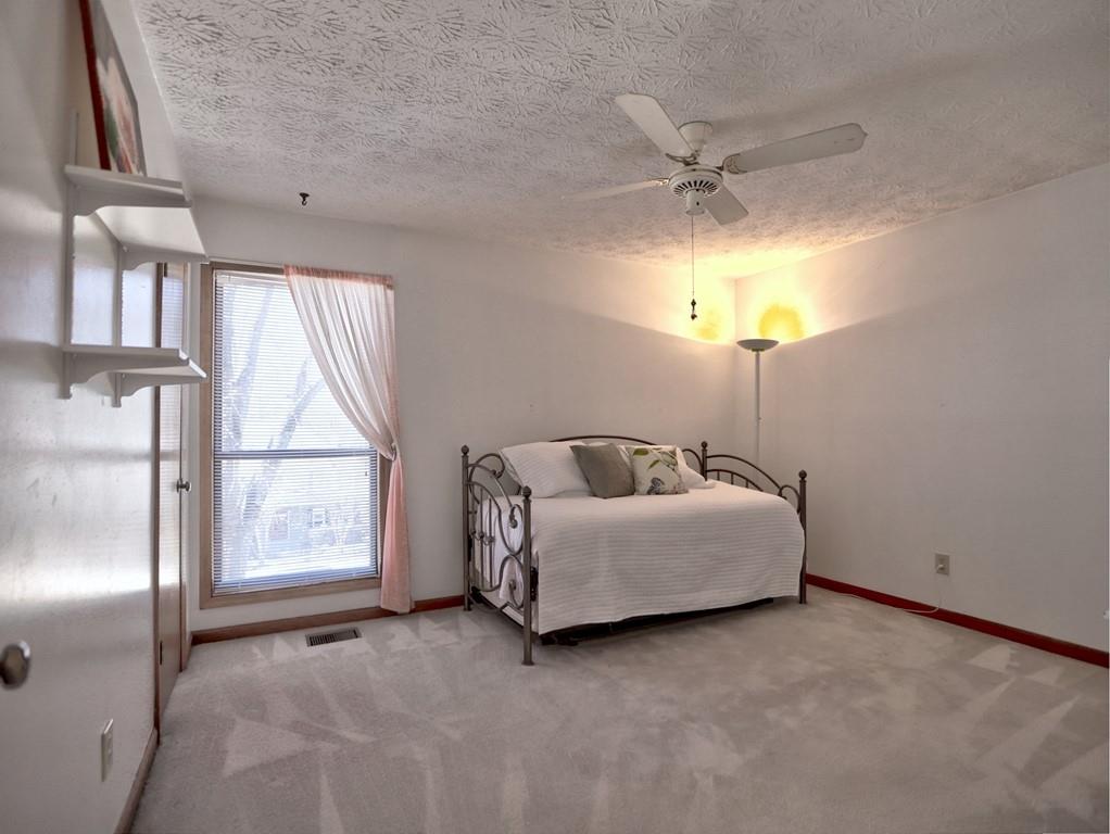 1584 Sandpoint Drive NE