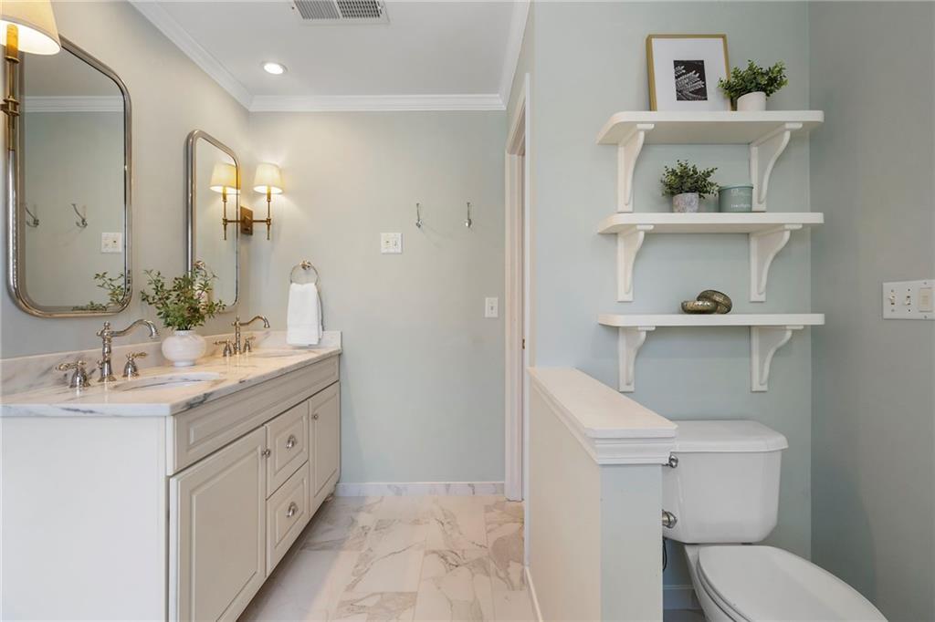 1155-B Davis Place NW