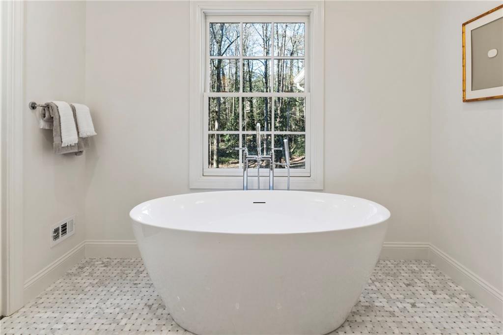 2914 Rockingham Drive