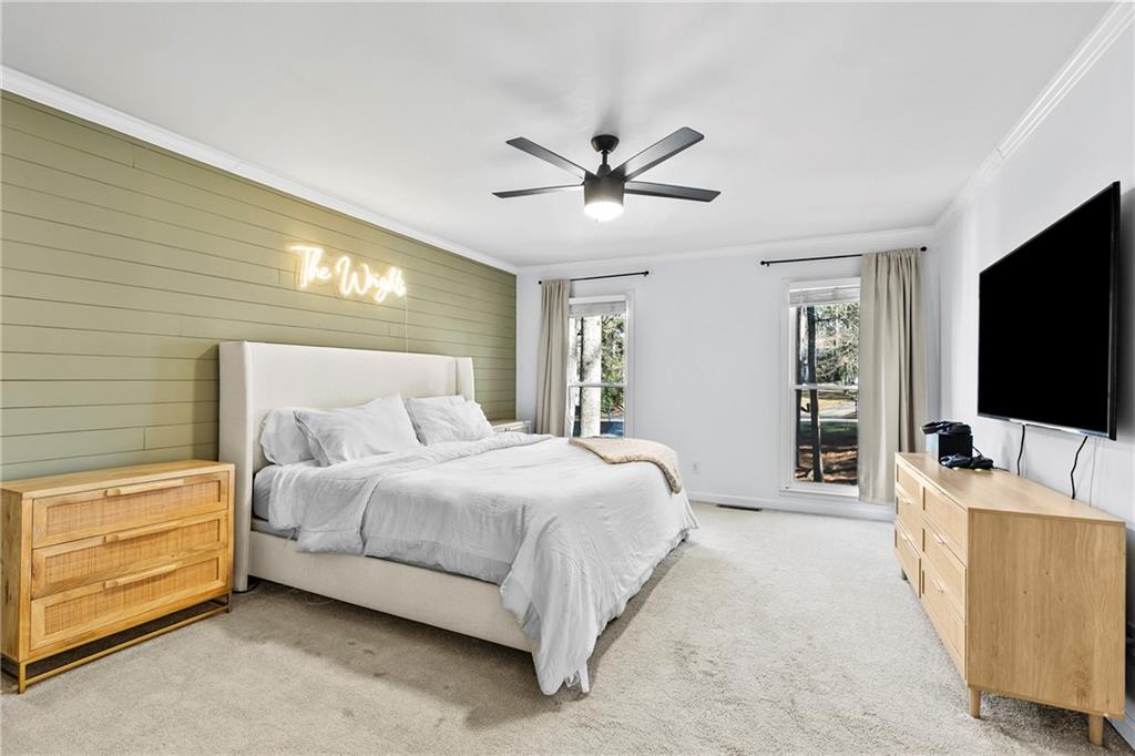 208 Shadowlawn Road SE