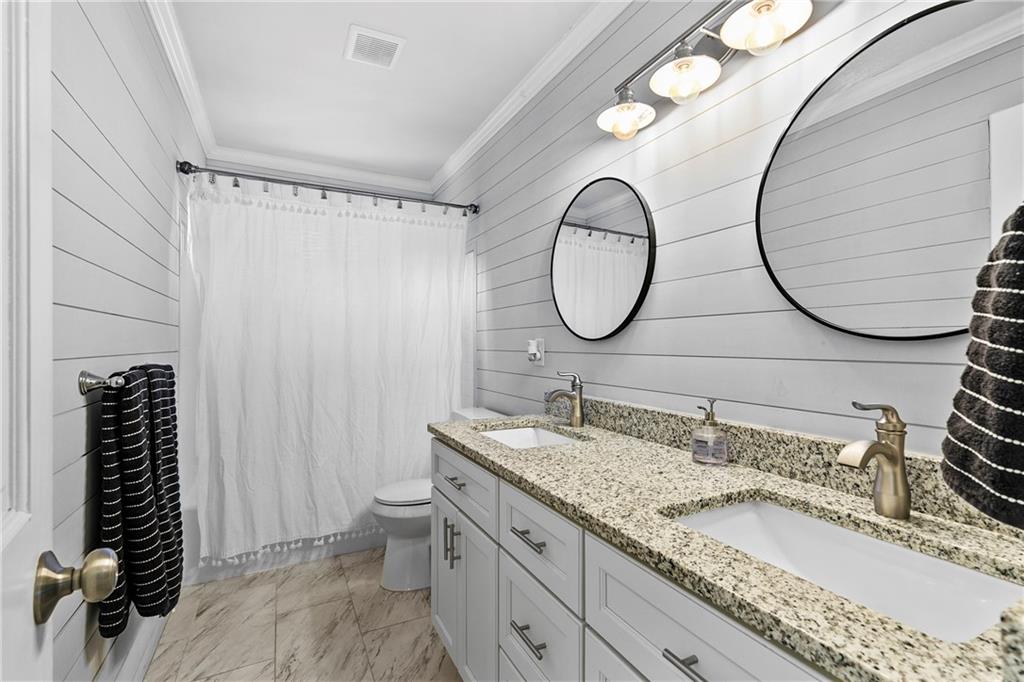 208 Shadowlawn Road SE