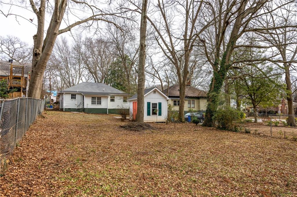 881 Woodland Avenue SE