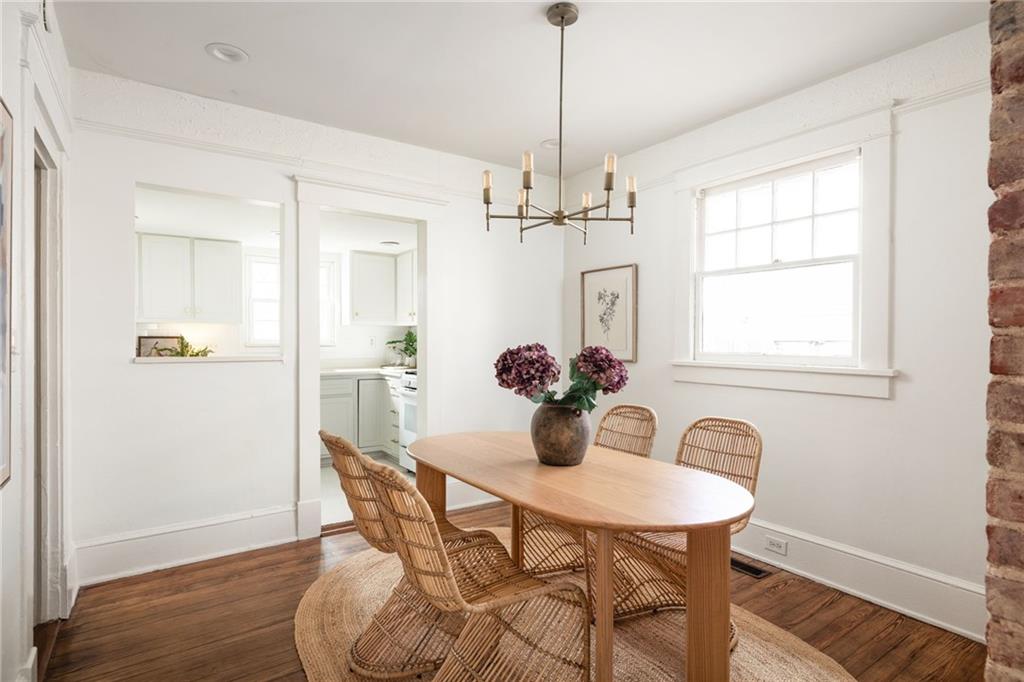 881 Woodland Avenue SE