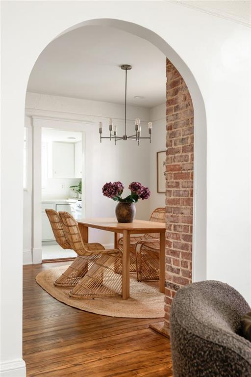 881 Woodland Avenue SE