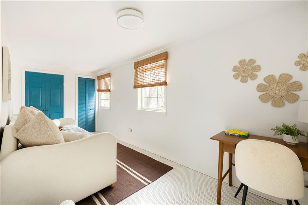 881 Woodland Avenue SE