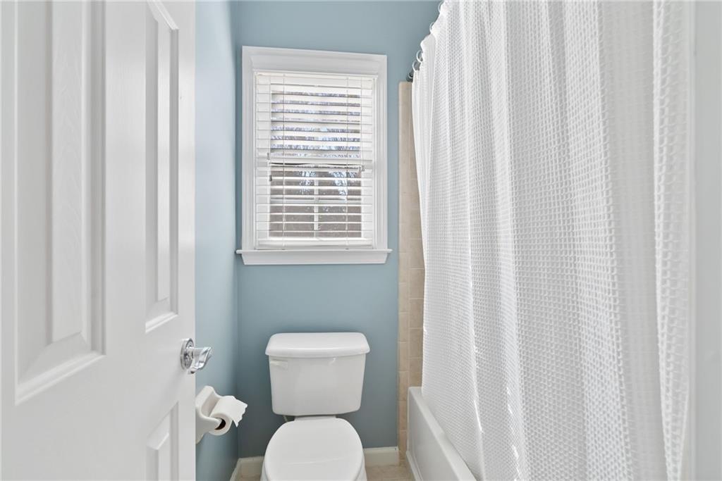 2613 Lakefield Court.