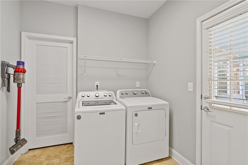 2613 Lakefield Court.