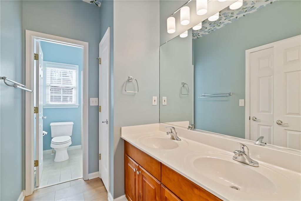 2613 Lakefield Court.