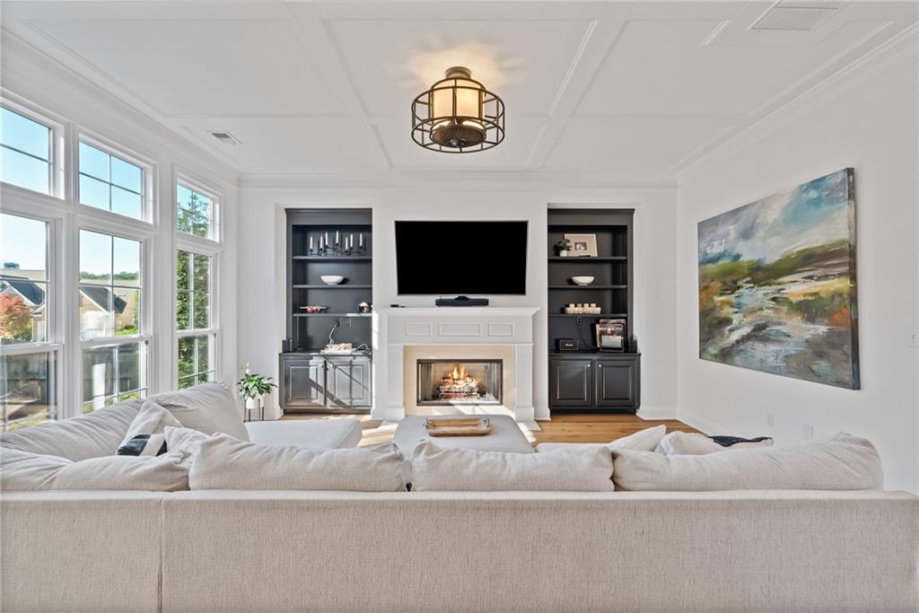 2613 Lakefield Court.