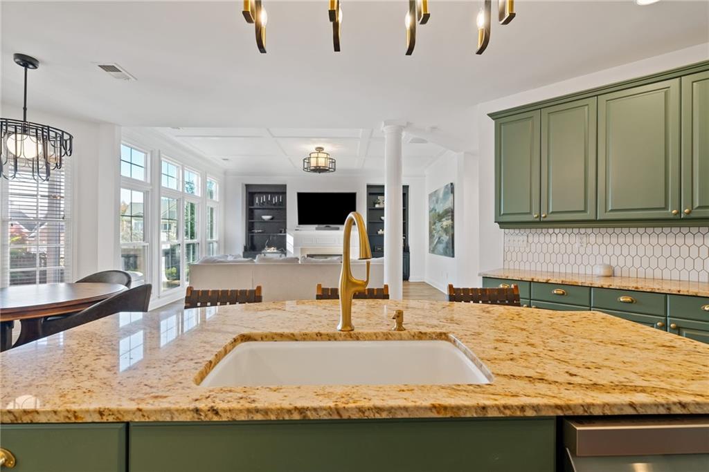 2613 Lakefield Court.