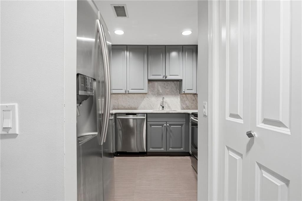 195 14th Street NE Unit 312