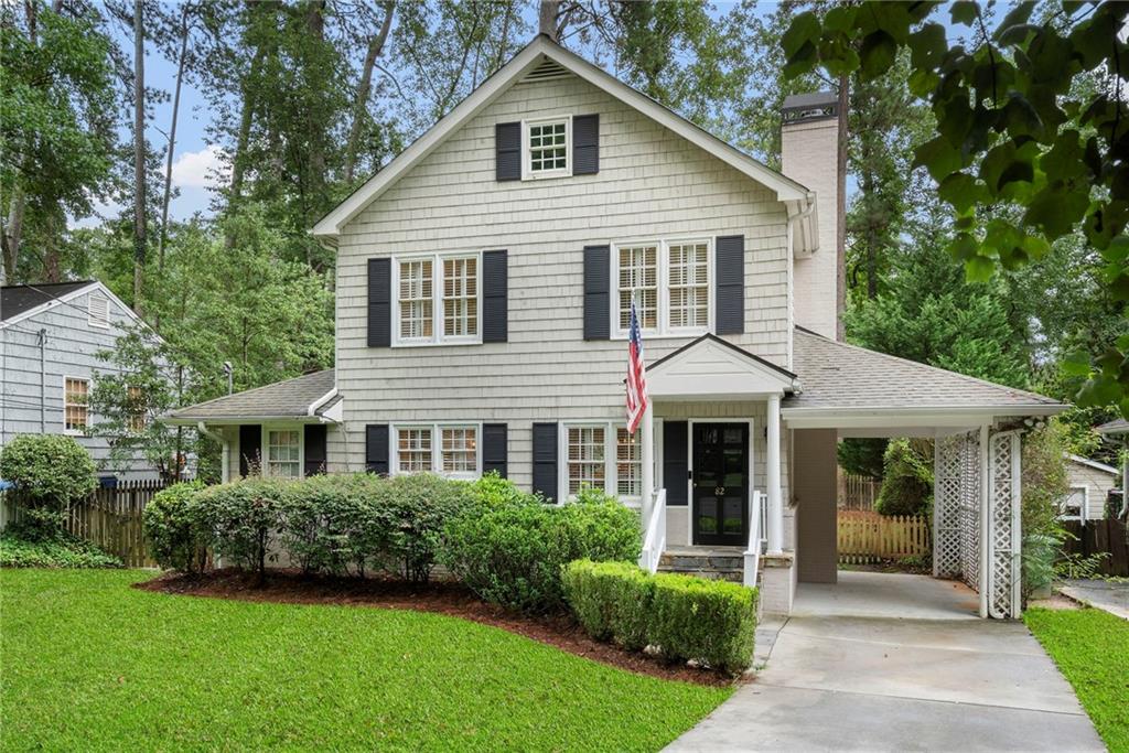 82 Lakeland Drive NW