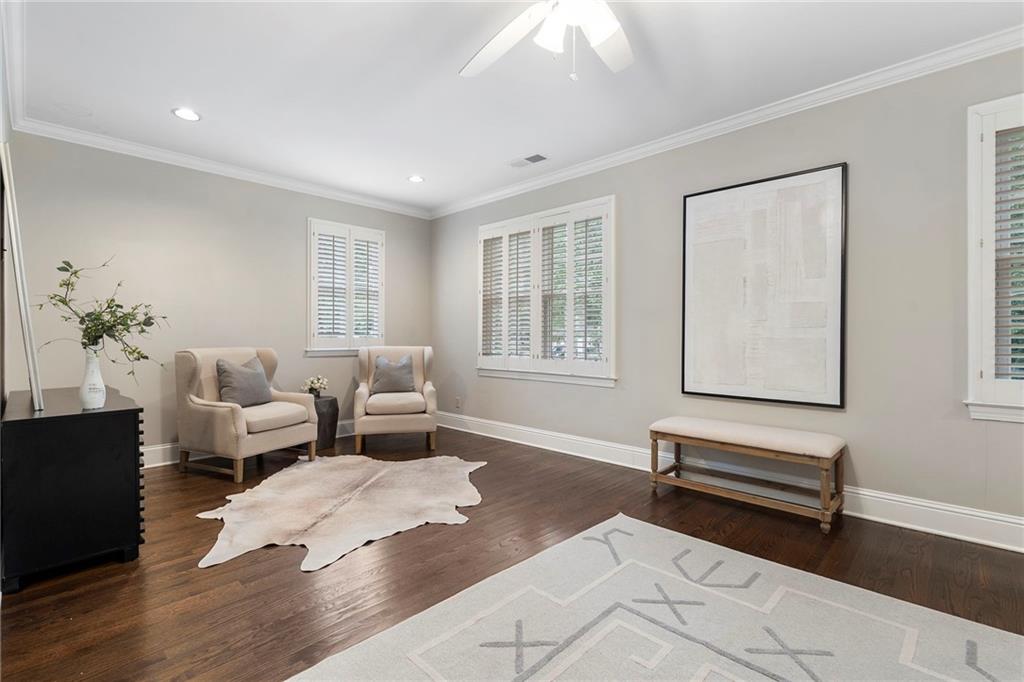 82 Lakeland Drive NW