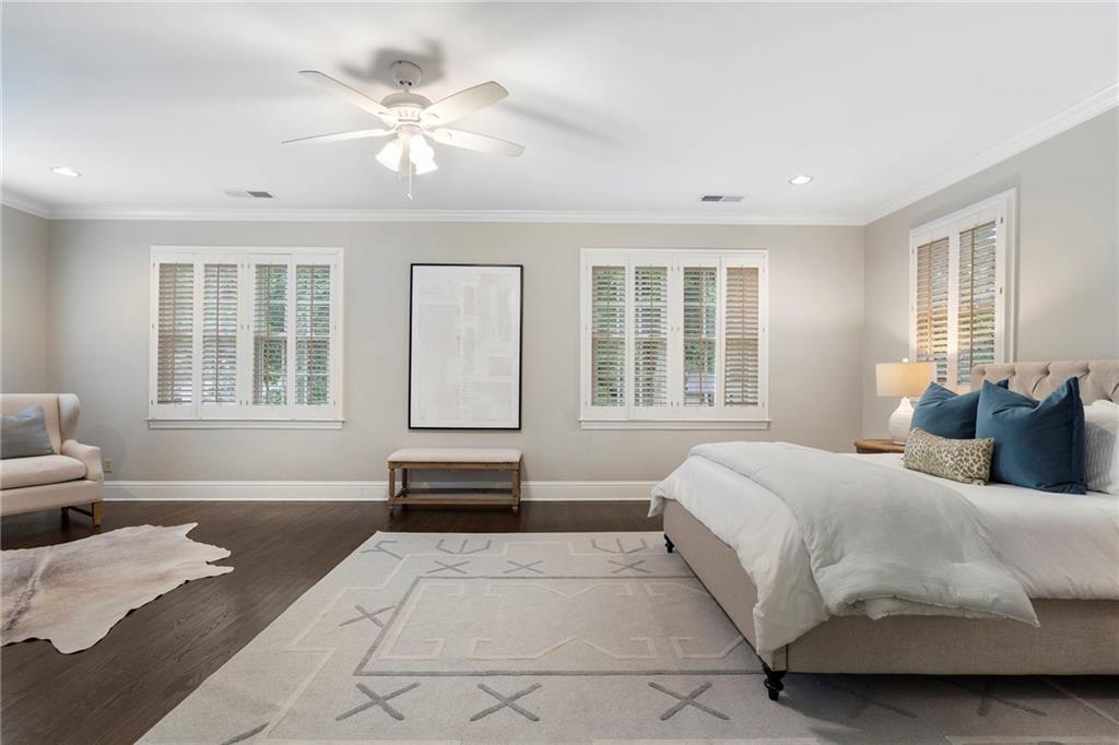 82 Lakeland Drive NW