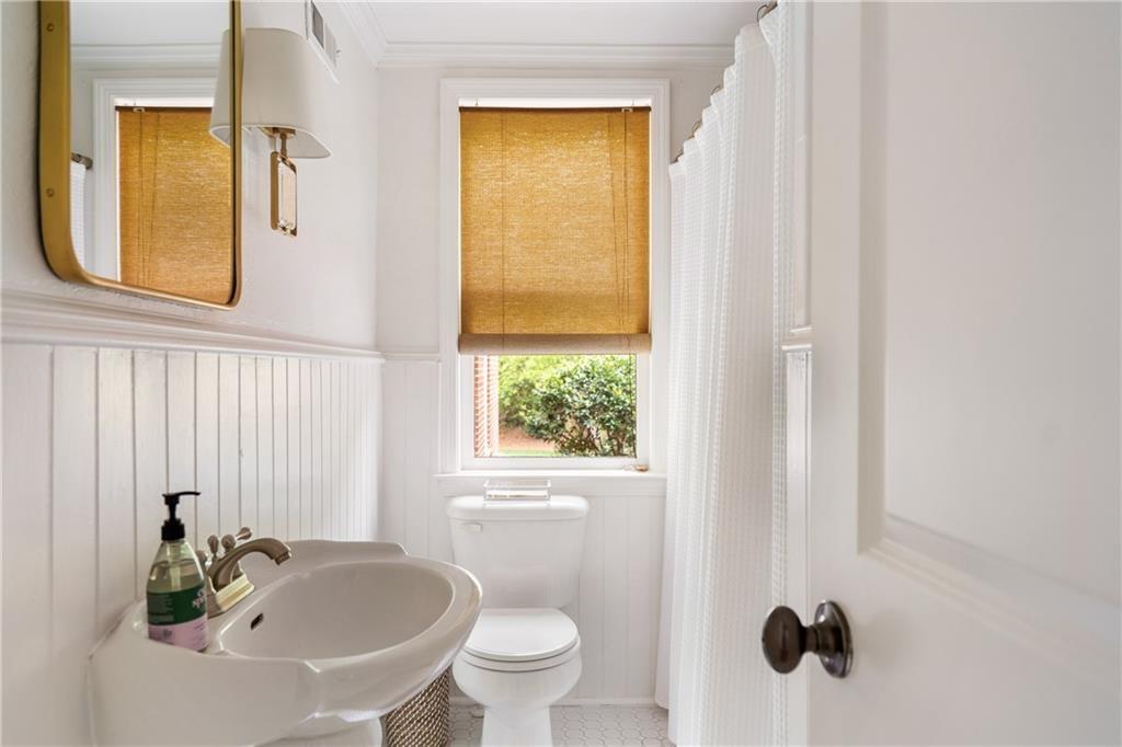 115 Peachtree Memorial Drive NW Unit C1